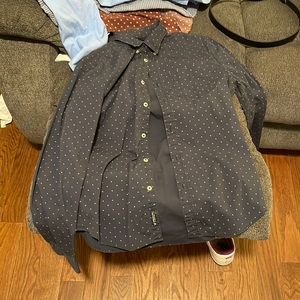 American Eagle button down